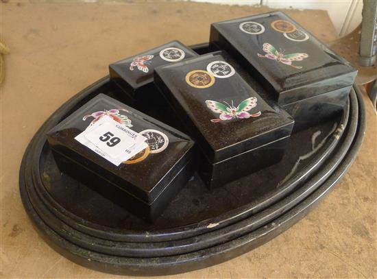Lacquer boxes and trays(-)